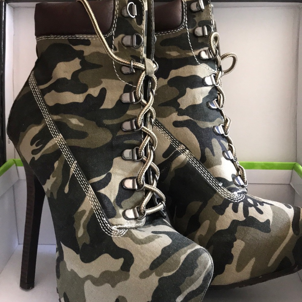 Dollhouse heels